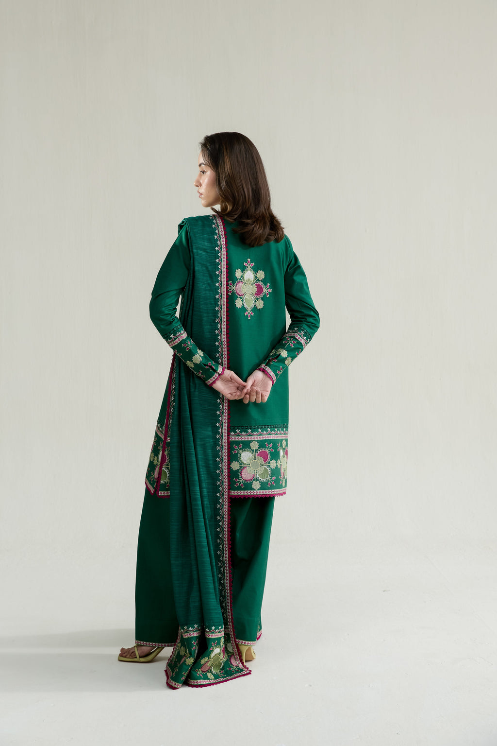 EMERALD GREEN LUXURY EMBROIDERED LAWN 3PCS SET (NPA3-26413) - READY TO WEAR /READY TO SHIP
