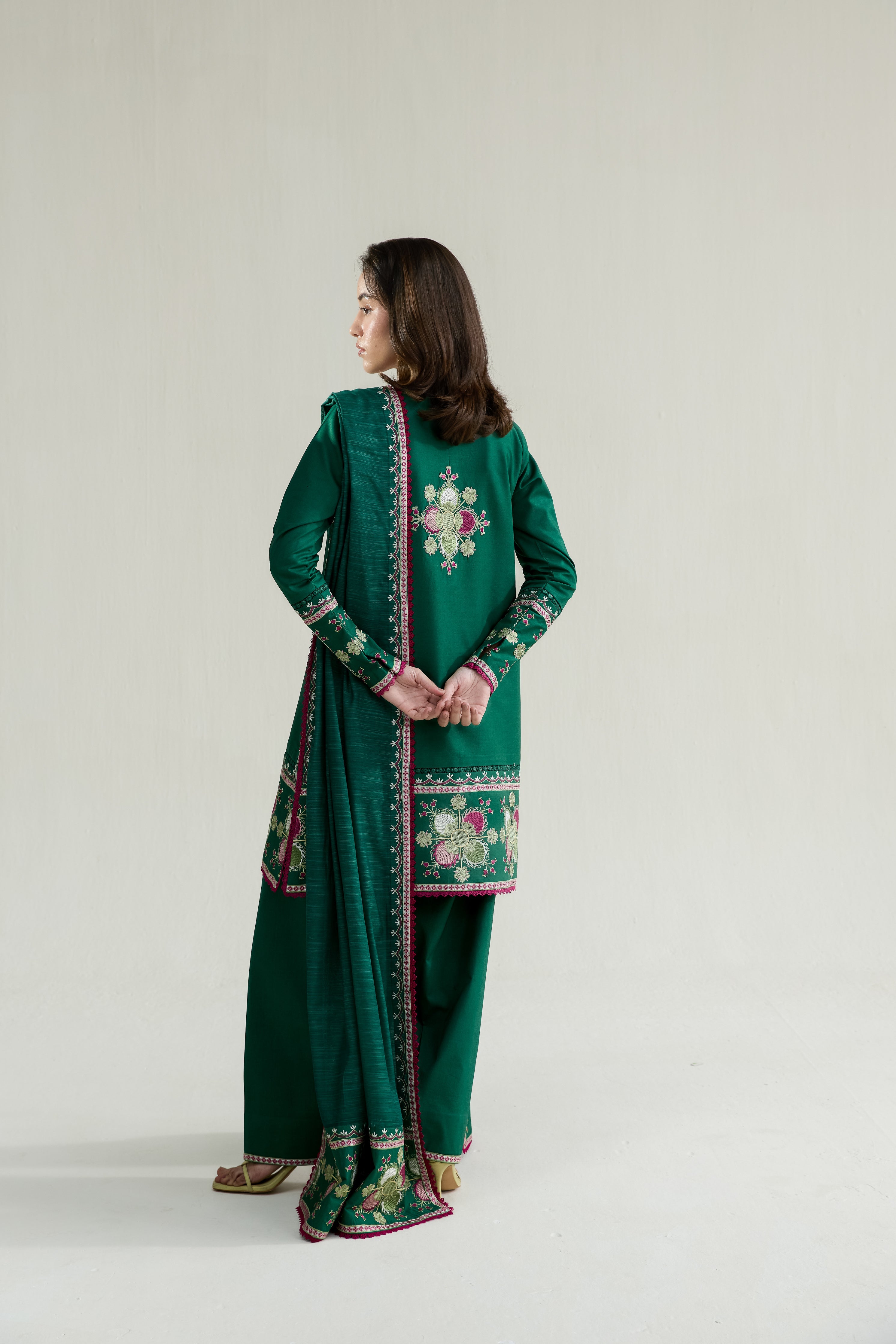 EMERALD GREEN LUXURY EMBROIDERED LAWN 3PCS SET (NPA3-26413) - READY TO WEAR /READY TO SHIP