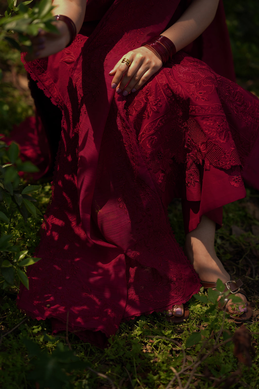 SCARLET LUXURY EMBROIDERED LAWN SET (NEL-26616) / READY TO SHIP