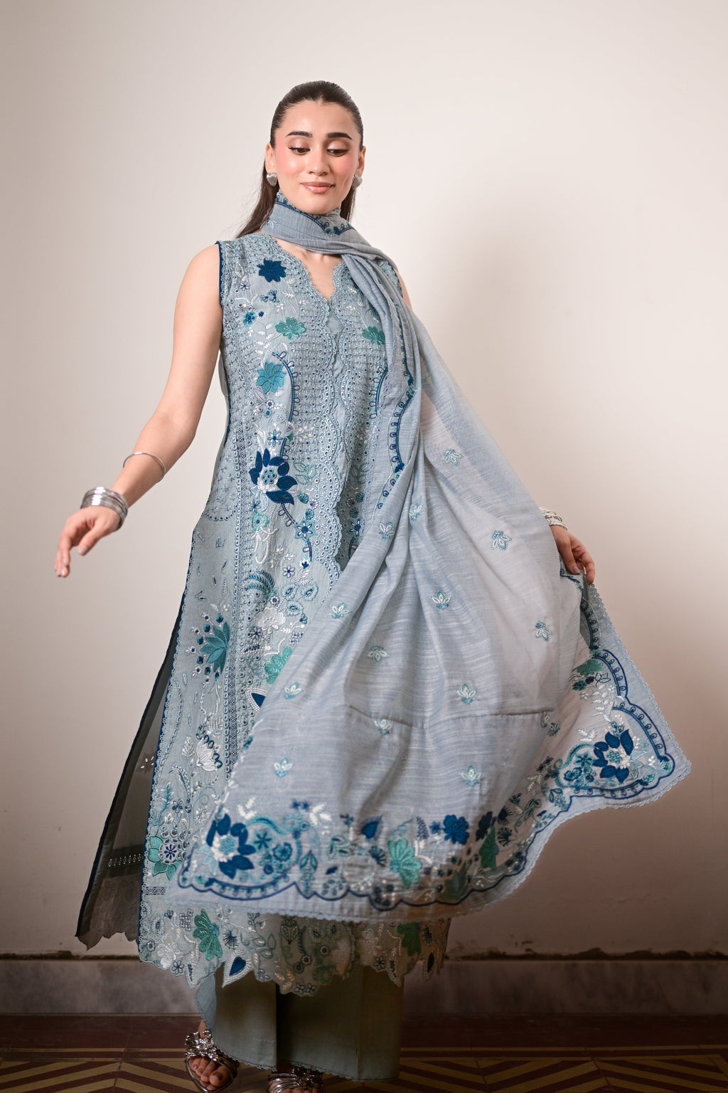 REEM LUXURY EMBROIDERED LAWN SET WITH ATTACHED SLEEVES (NEL-26615) - CUSTOM STITCH / READY TO SHIP