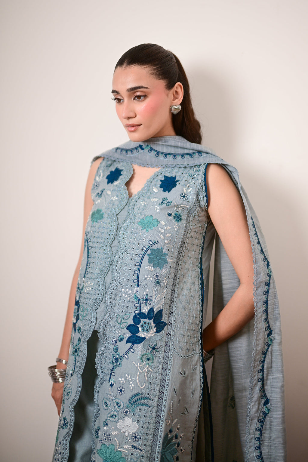 REEM LUXURY EMBROIDERED LAWN SET WITH ATTACHED SLEEVES (NEL-26615) READY TO SHIP