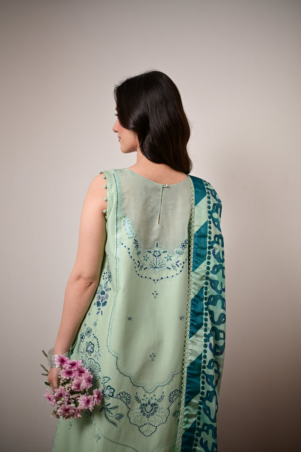 JADE LUXURY EMBROIDERED LAWN SET (NEL-26623) READY TO SHIP