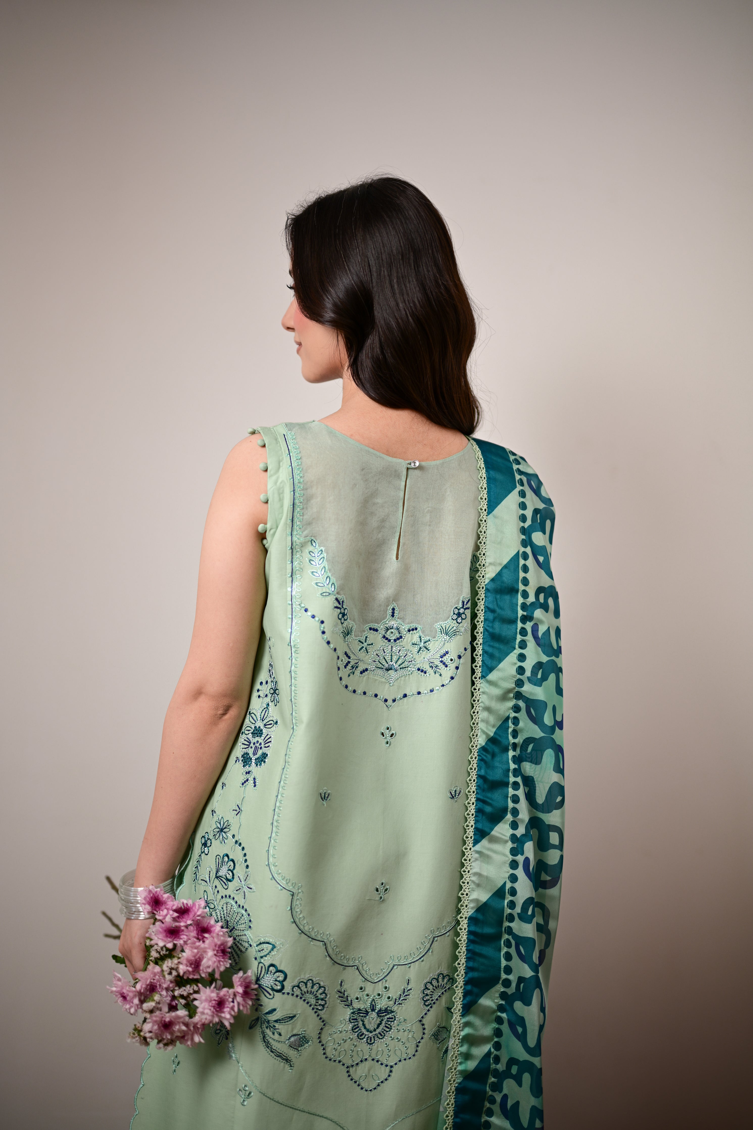 JADE LUXURY EMBROIDERED LAWN SET (NEL-26623) READY TO SHIP