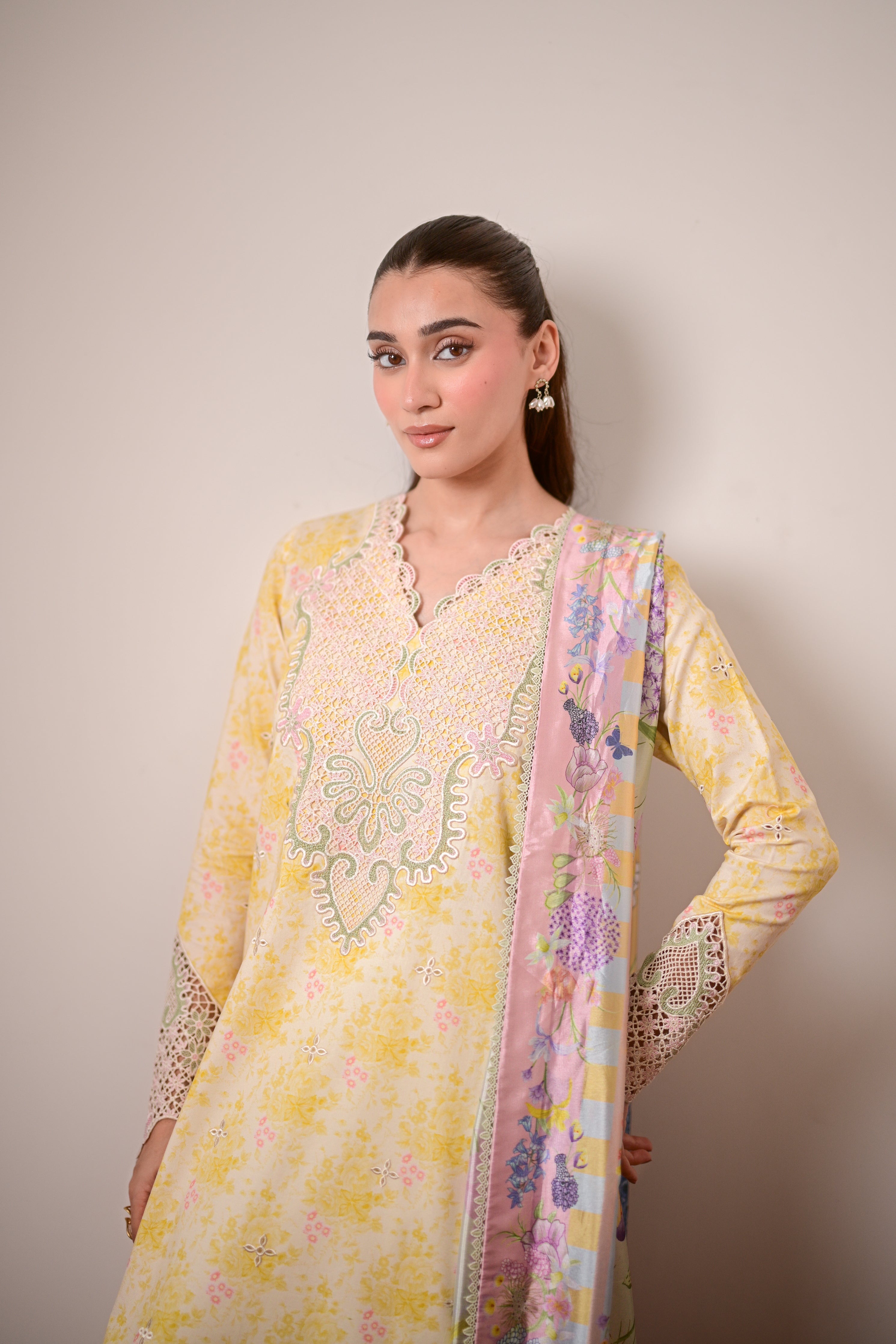 BUTTERCUP GARDEN LUXURY PRINTED EMBROIDERED LAWN SET (NEL-26620) / READY TO SHIP