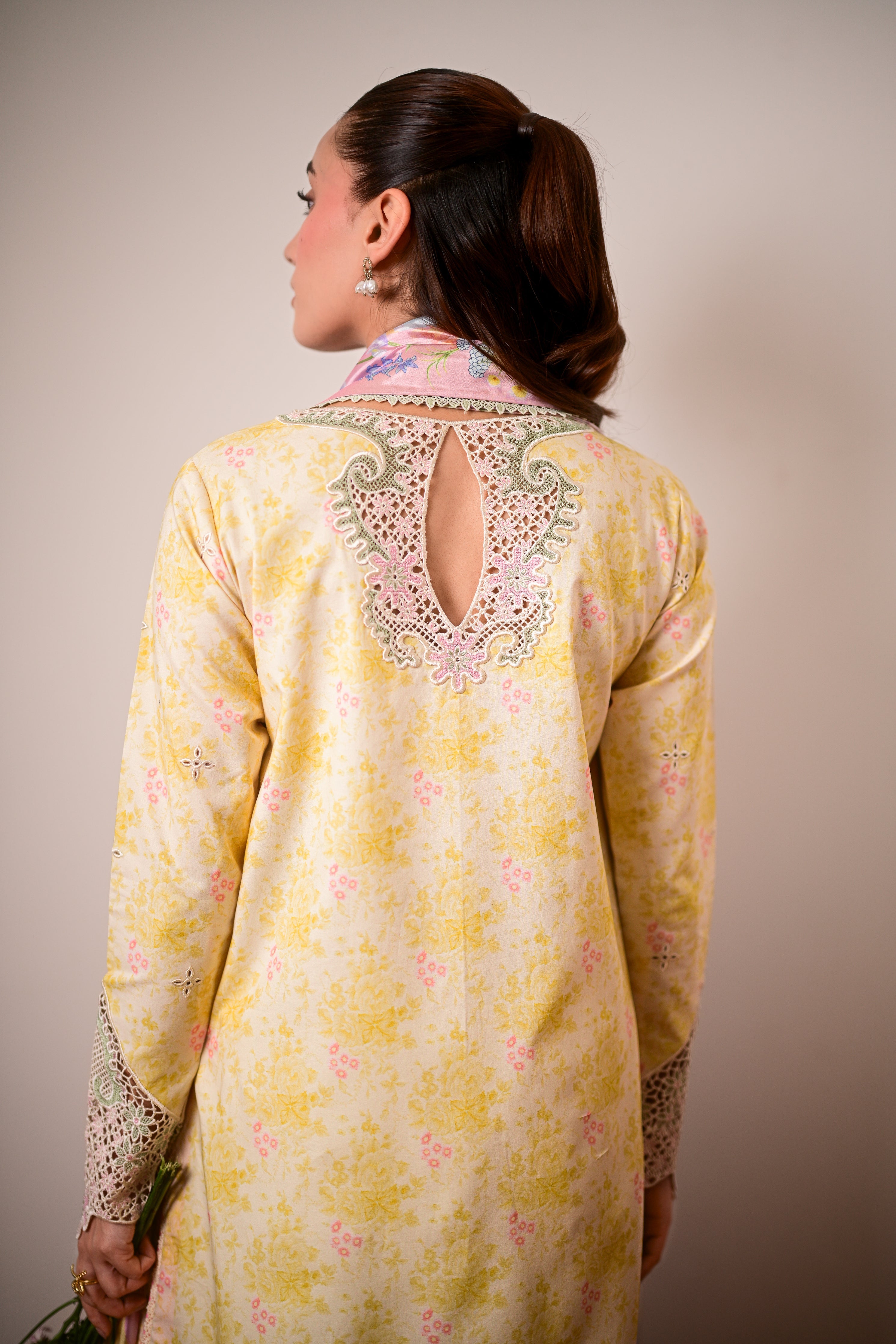 BUTTERCUP GARDEN LUXURY PRINTED EMBROIDERED LAWN SET (NEL-26620) / READY TO SHIP