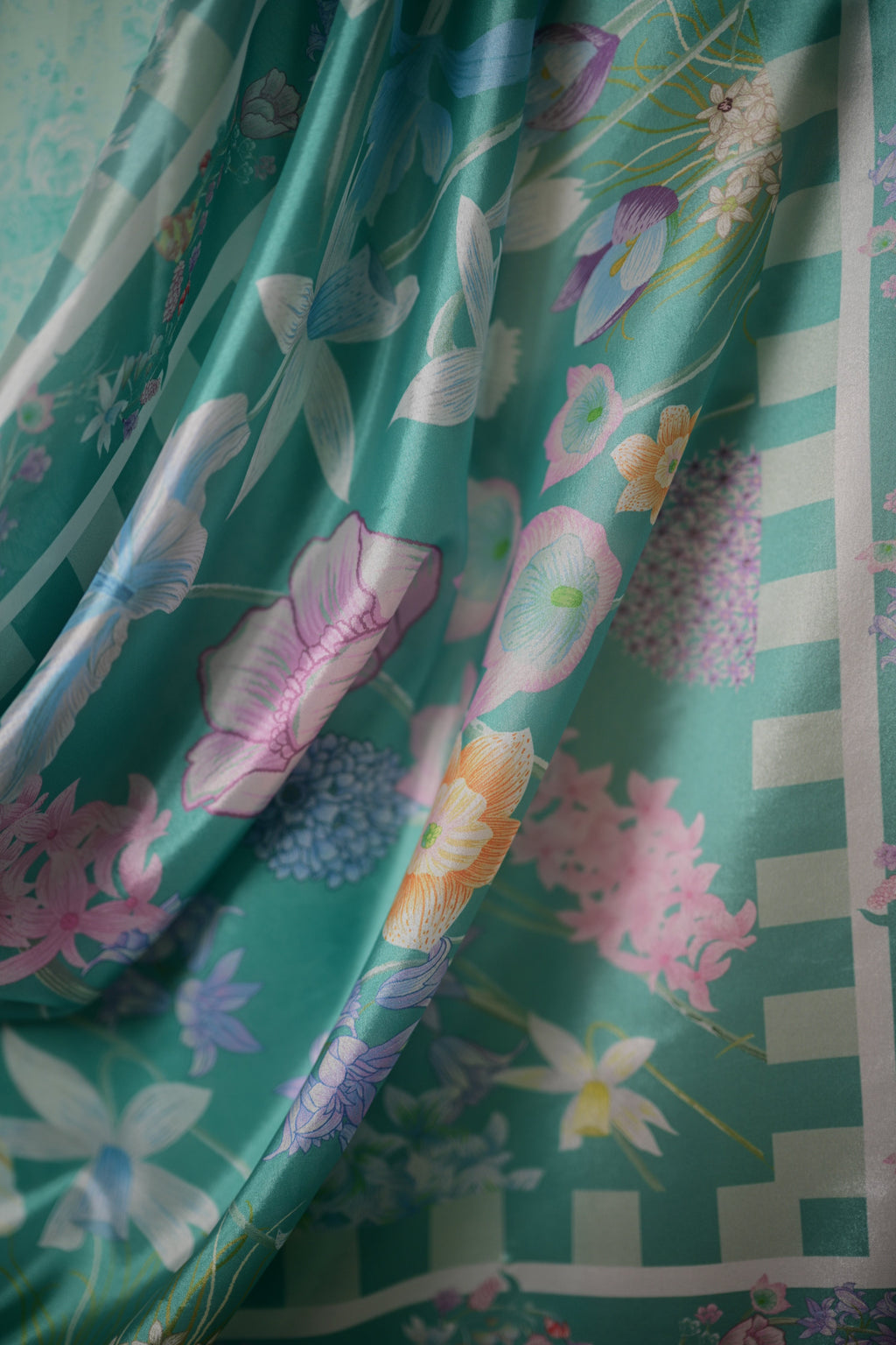AQUA GARDEN LUXURY PRINTED EMBROIDERED LAWN SET (NEL-26621) /READY TO SHIP