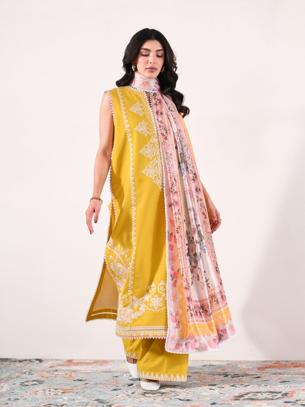 TUSCAN DAISY LUXURY EMBROIDERED LAWN 3PCS SET (NPA3-26415) - READY TO WEAR / READY TO SHIP