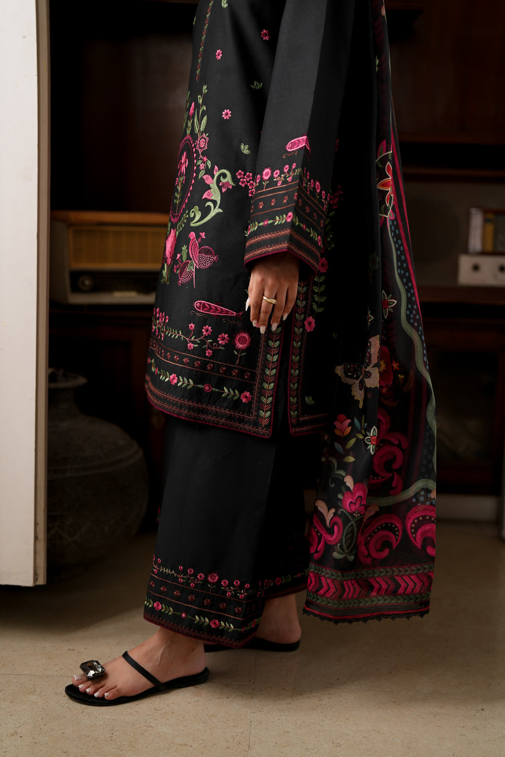 BLACK LUXURY EMBROIDERED LAWN 3PCS SET (NPA3-26437) - READY TO WEAR STAYCATION 2026 /READY TO SHIP