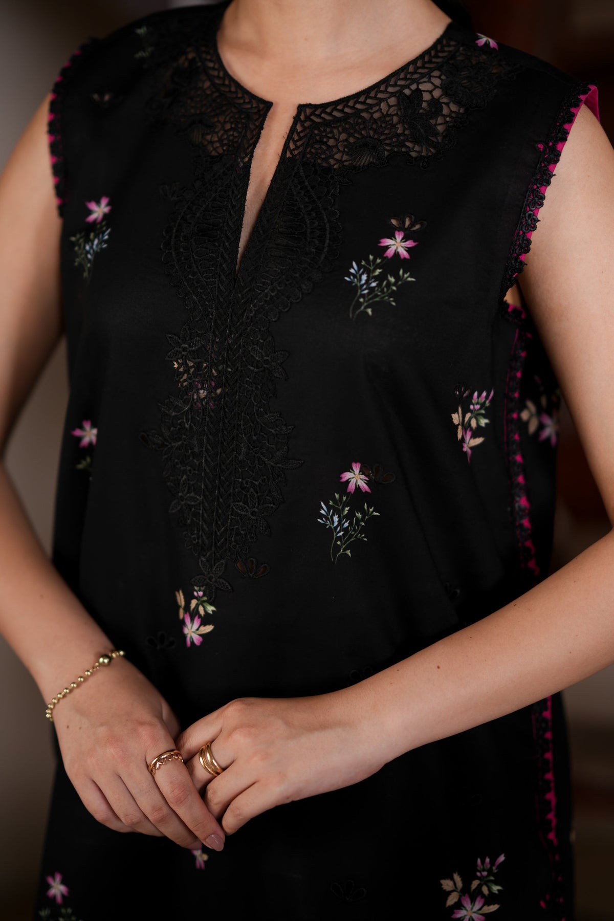 BLACK CO-ORD LUXURY PRINTED EMBROIDERED LAWN 2PCS SET(NPA2-26303) READY TO SHIP