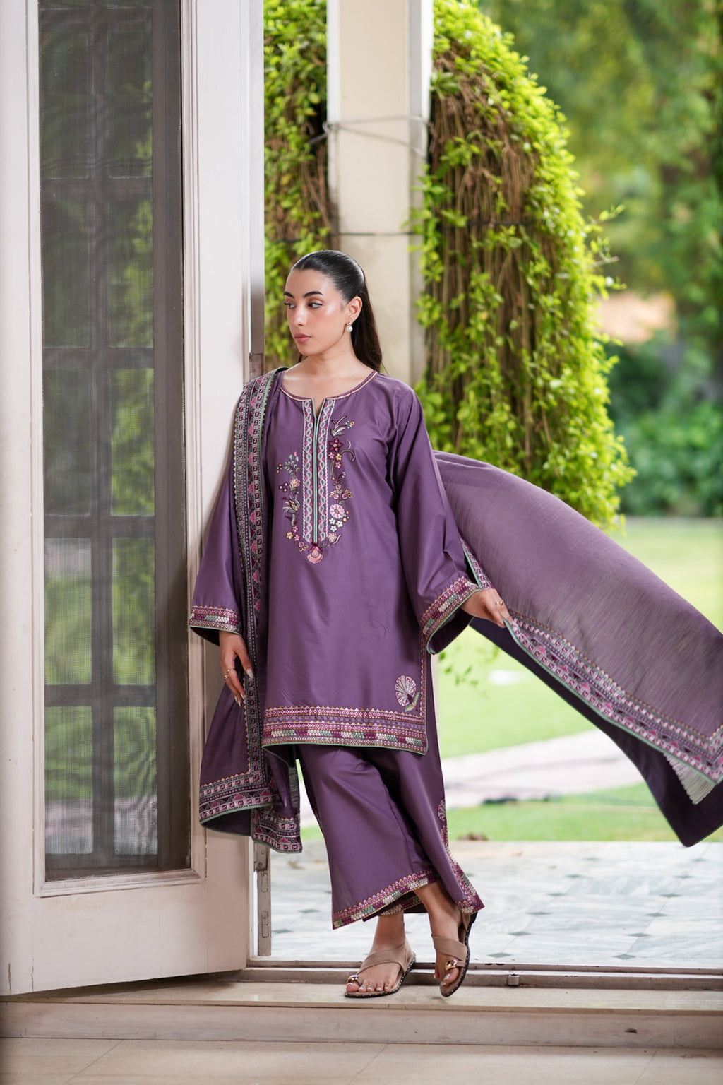 LAVENDER LUXURY EMBROIDERED LAWN 3PCS SET (NPA3-26439) - READY TO WEAR STAYCATION 2026 / READY TO SHIP