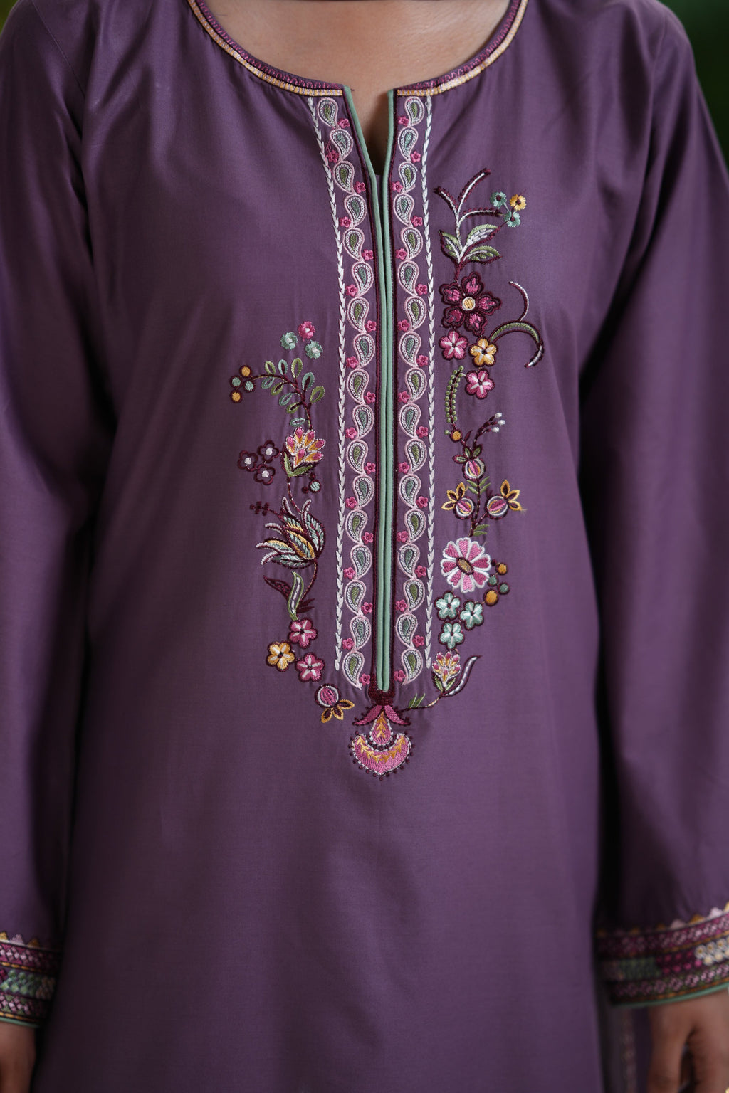 LAVENDER LUXURY EMBROIDERED LAWN 3PCS SET (NPA3-26439) - READY TO WEAR STAYCATION 2026 / READY TO SHIP
