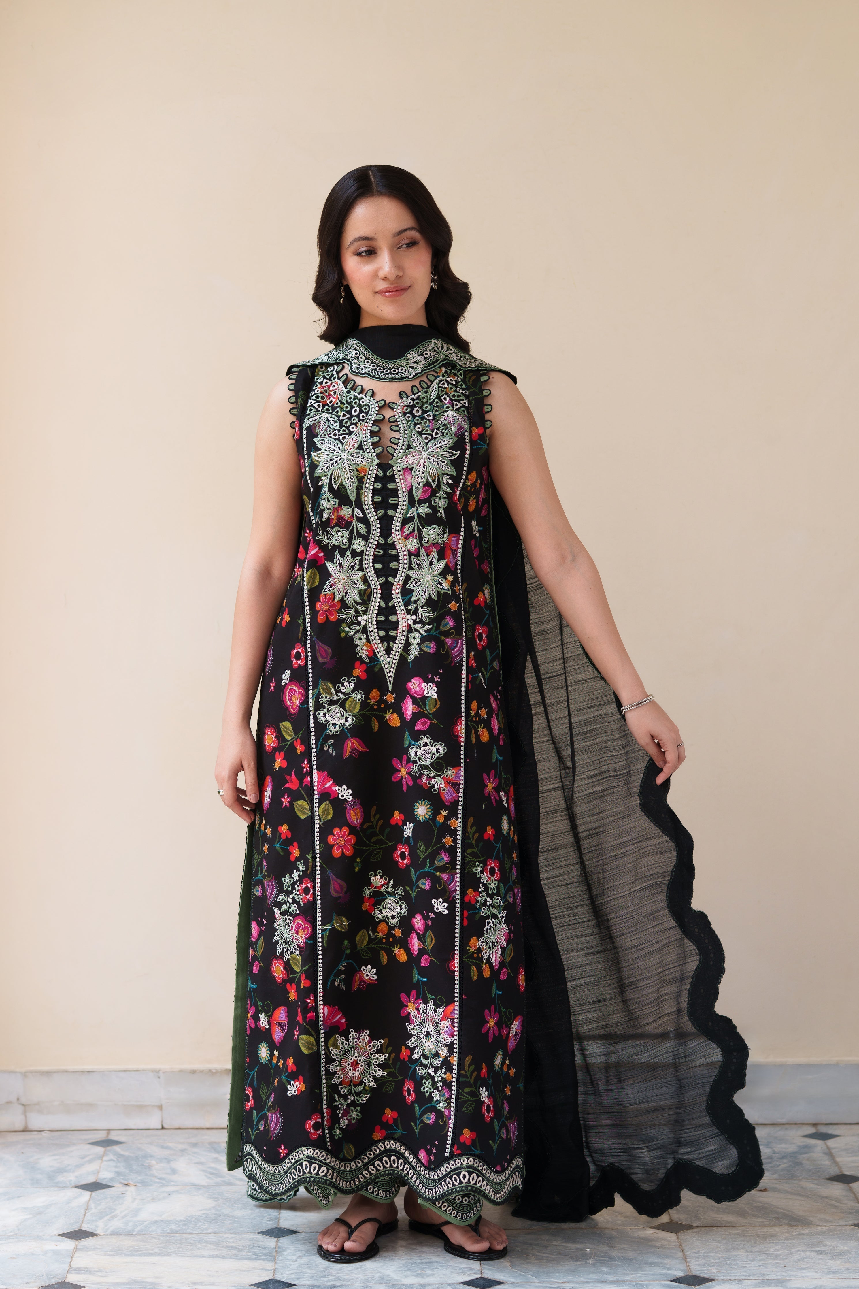 BLOOMING BLACK LUXURY EMBROIDERED PRINTED PREMIUM COTTON 3PCS SET (NEL-26629) / READY TO SHIP